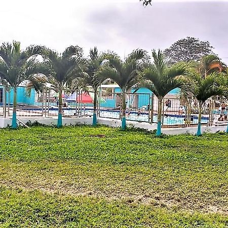 Puerto Esperanza - Cabaplan Tonsupa Exterior foto